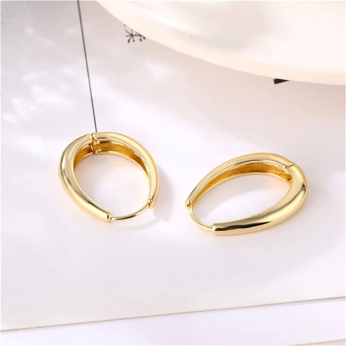 18K Gold-Plated Oval Hoop Earrings