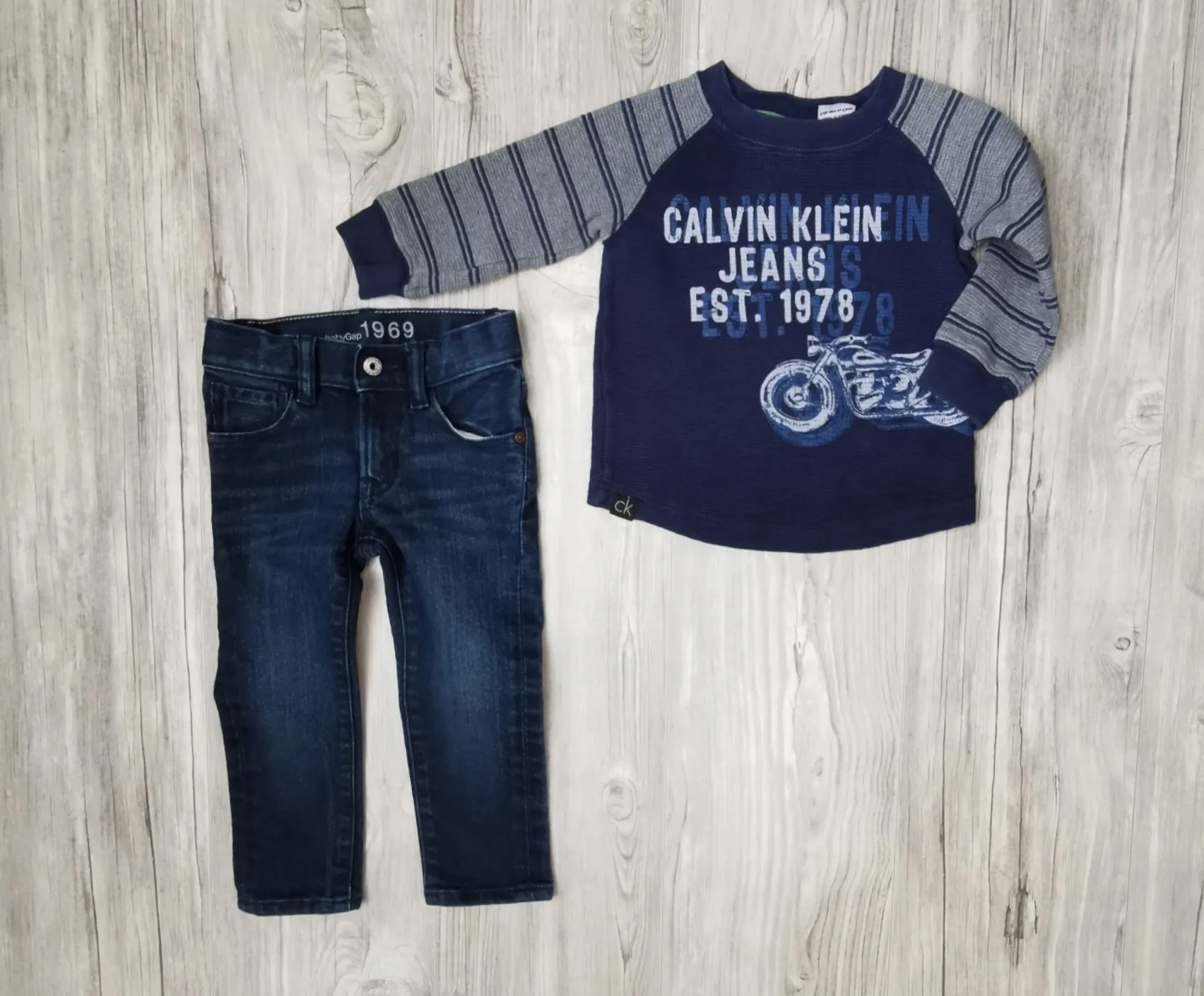 BOY SIZE 2/3 YEARS - CALVIN KLEIN & BABY GAP, 2 Piece Mix N Match Fall Outfit EUC B7