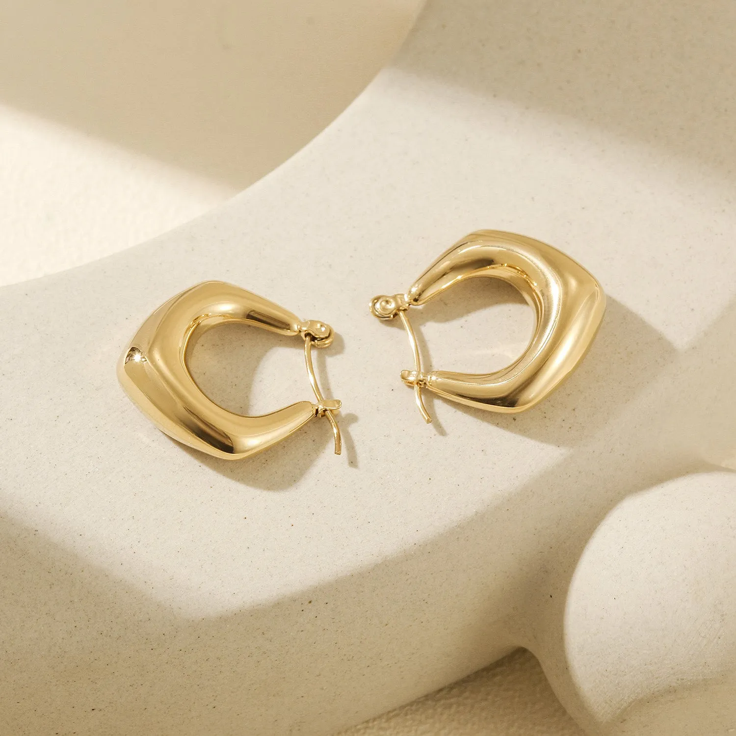 C-shaped smooth earrings-SCE483STGC