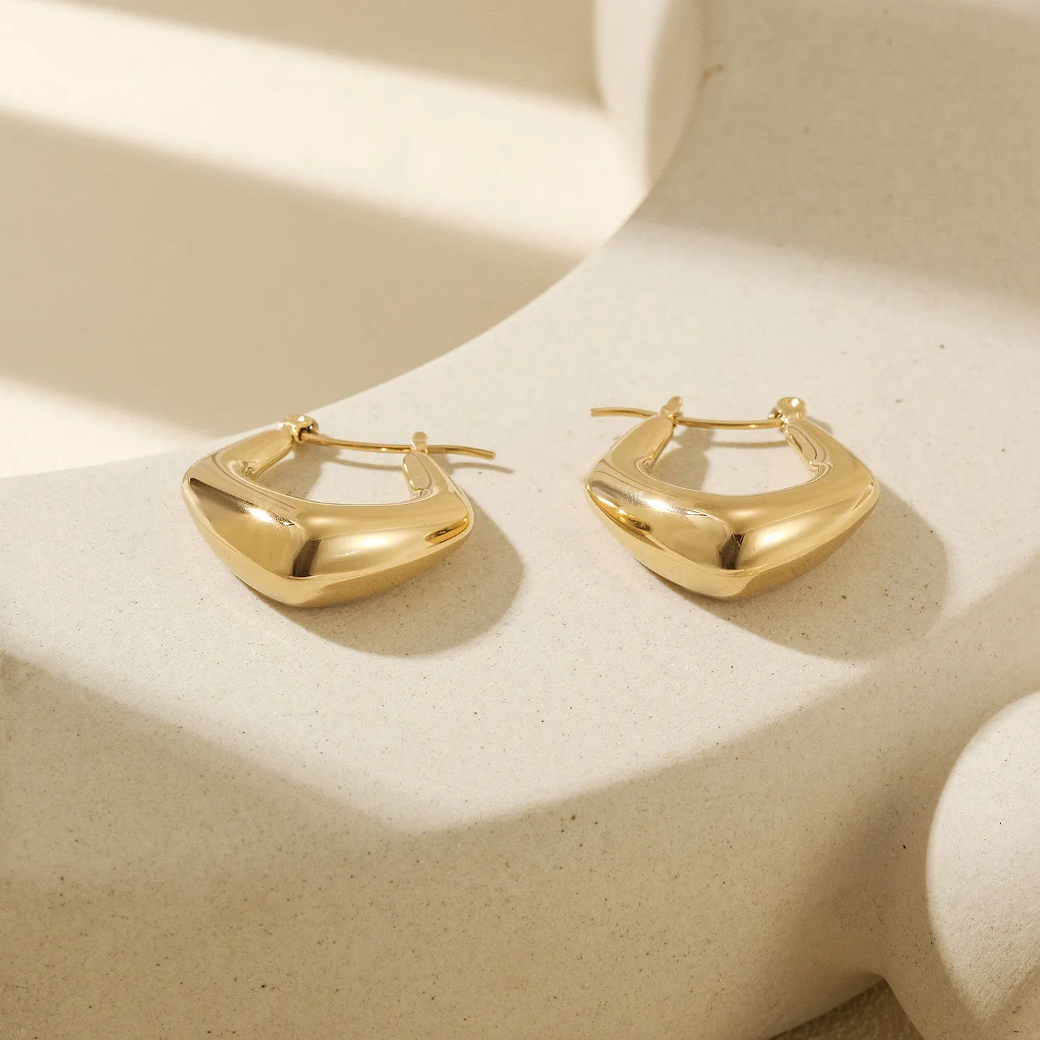C-shaped smooth earrings-SCE483STGC