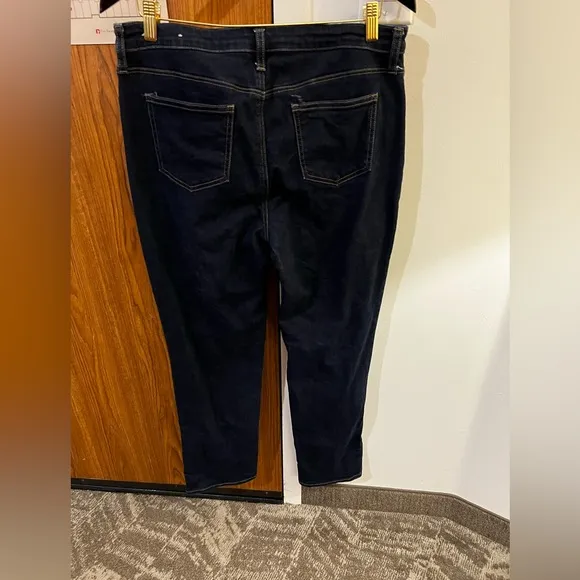 Chico's So Slimming Girlfriend Straight Leg Jeans Size 10R