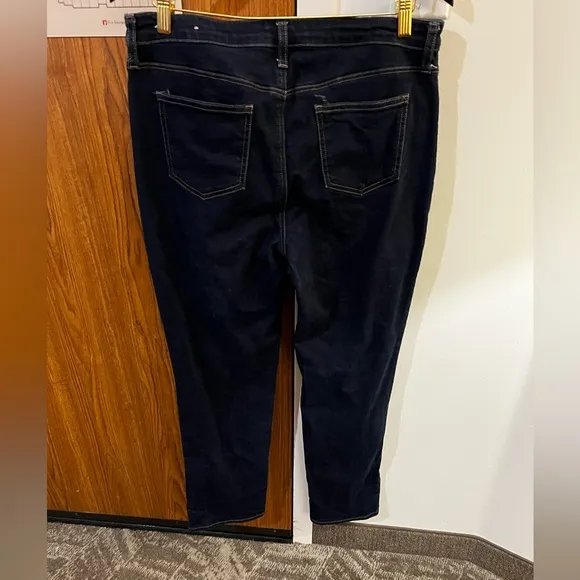 Chico's So Slimming Girlfriend Straight Leg Jeans Size 10R