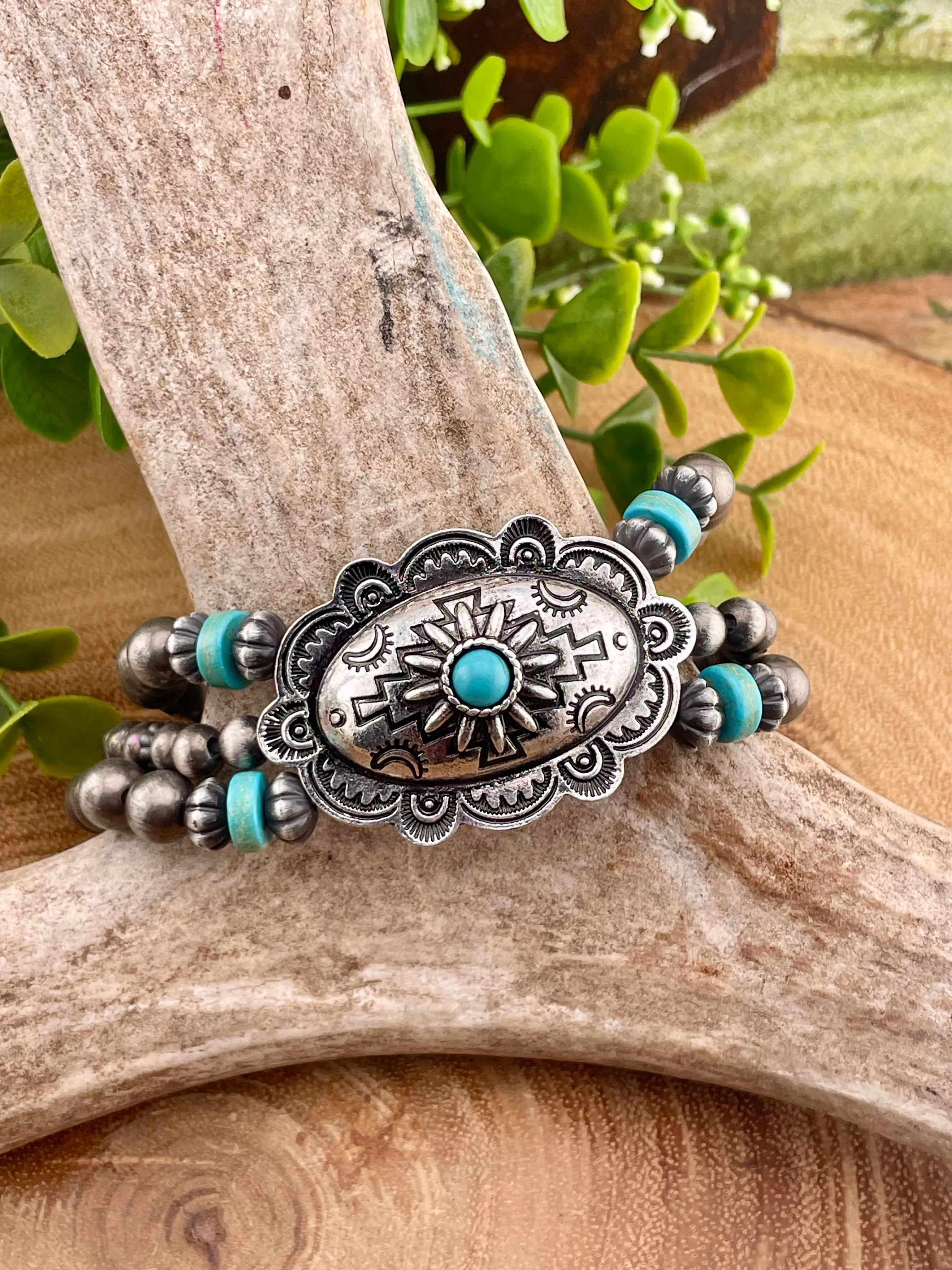 Claudia 3 Strand Fashion Navajo Stretch Bracelet With Concho - Turquoise