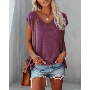 Dana® | Women's V-neck t-shirt with a relaxed fit