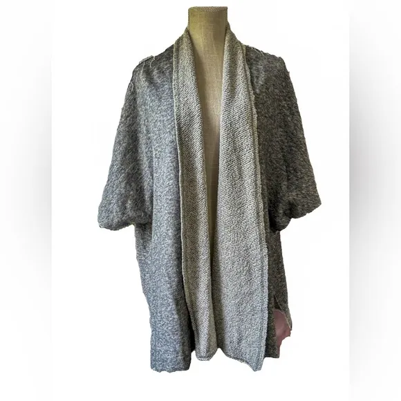Eileen Fisher gray shawl, collar, open poncho, cape retail $338 M/L Lagenlook
