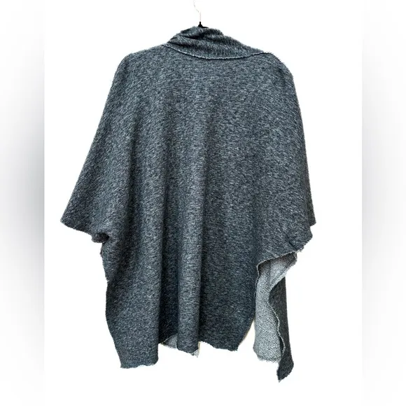 Eileen Fisher gray shawl, collar, open poncho, cape retail $338 M/L Lagenlook