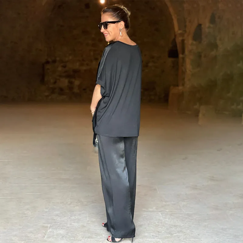 Elizabeth® | Shiny set with an oversized V-neck