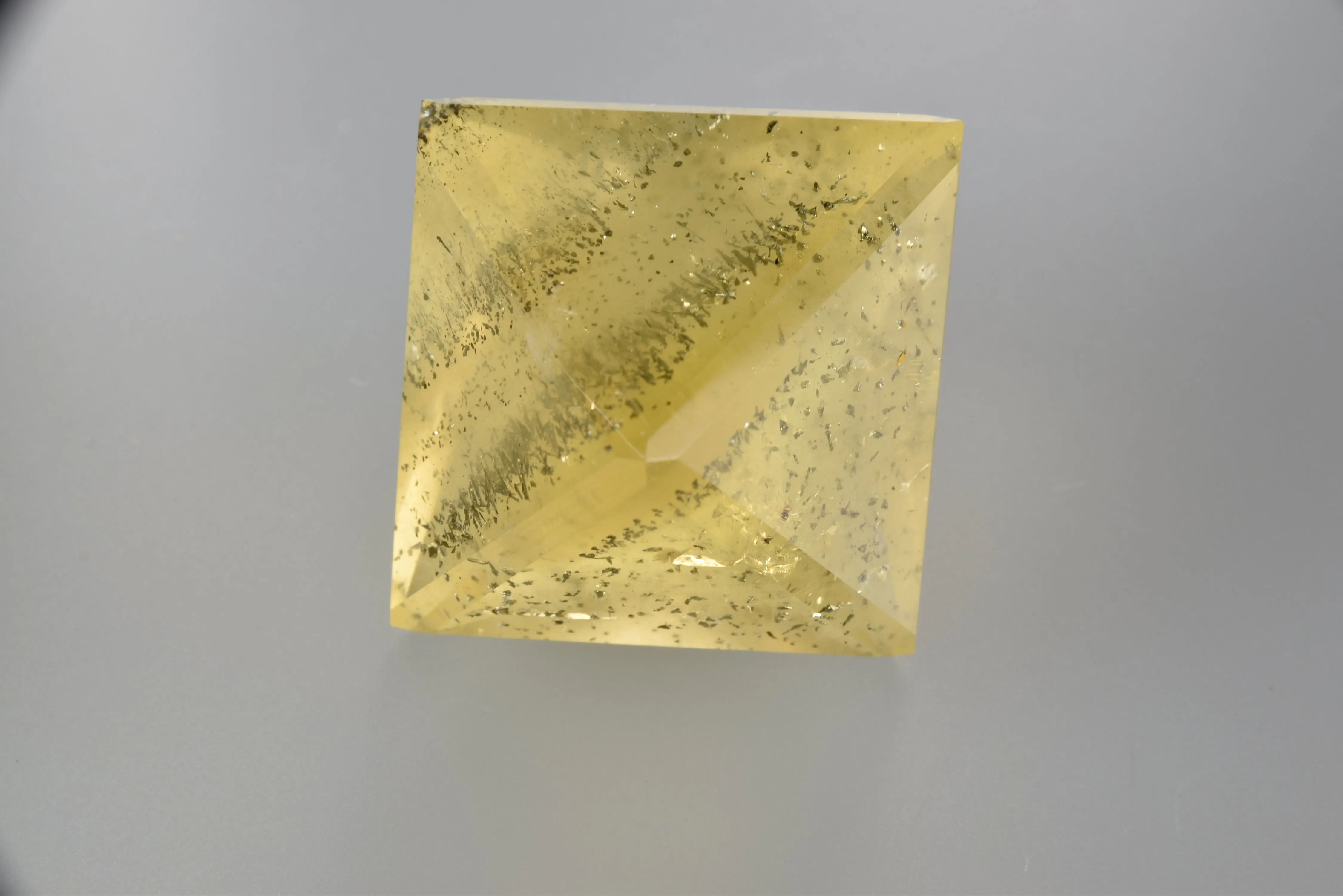 Fluorite, Bethel Level, Annabel Lee Mine, Harris Creek District, Southern Illinois 2.6 cm on edge $175. 10/19