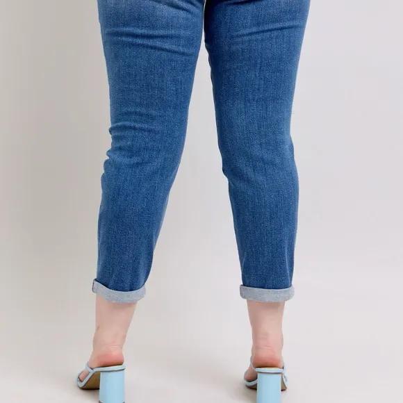 Judy Blue Full Size Button Fly Distressed Jeans with Pockets Plus Size