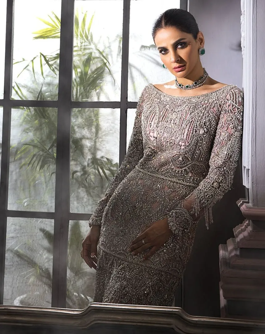 Long Tail Gown Dulhan Dress for Indian Bridal Wear