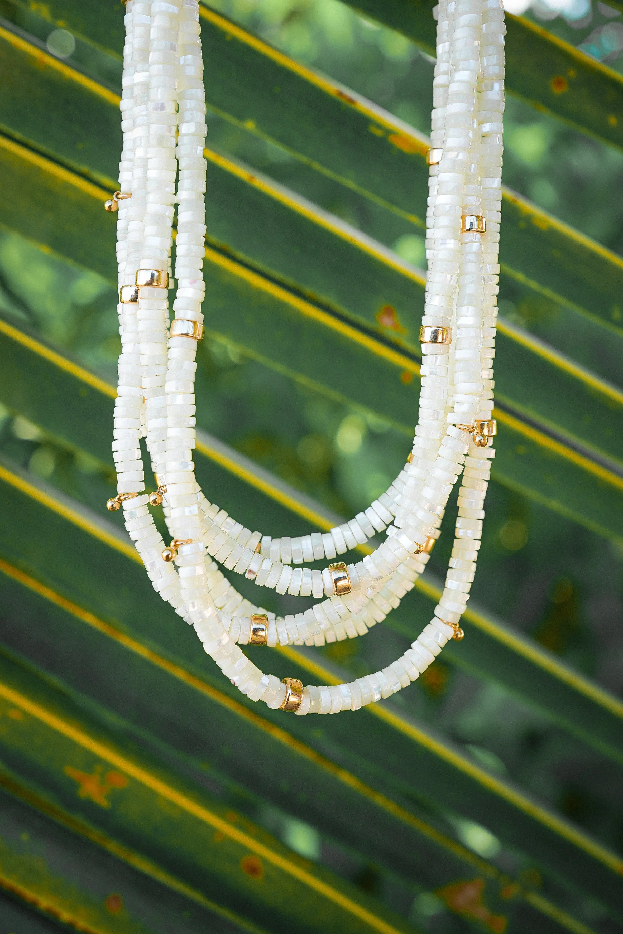 nacre necklace