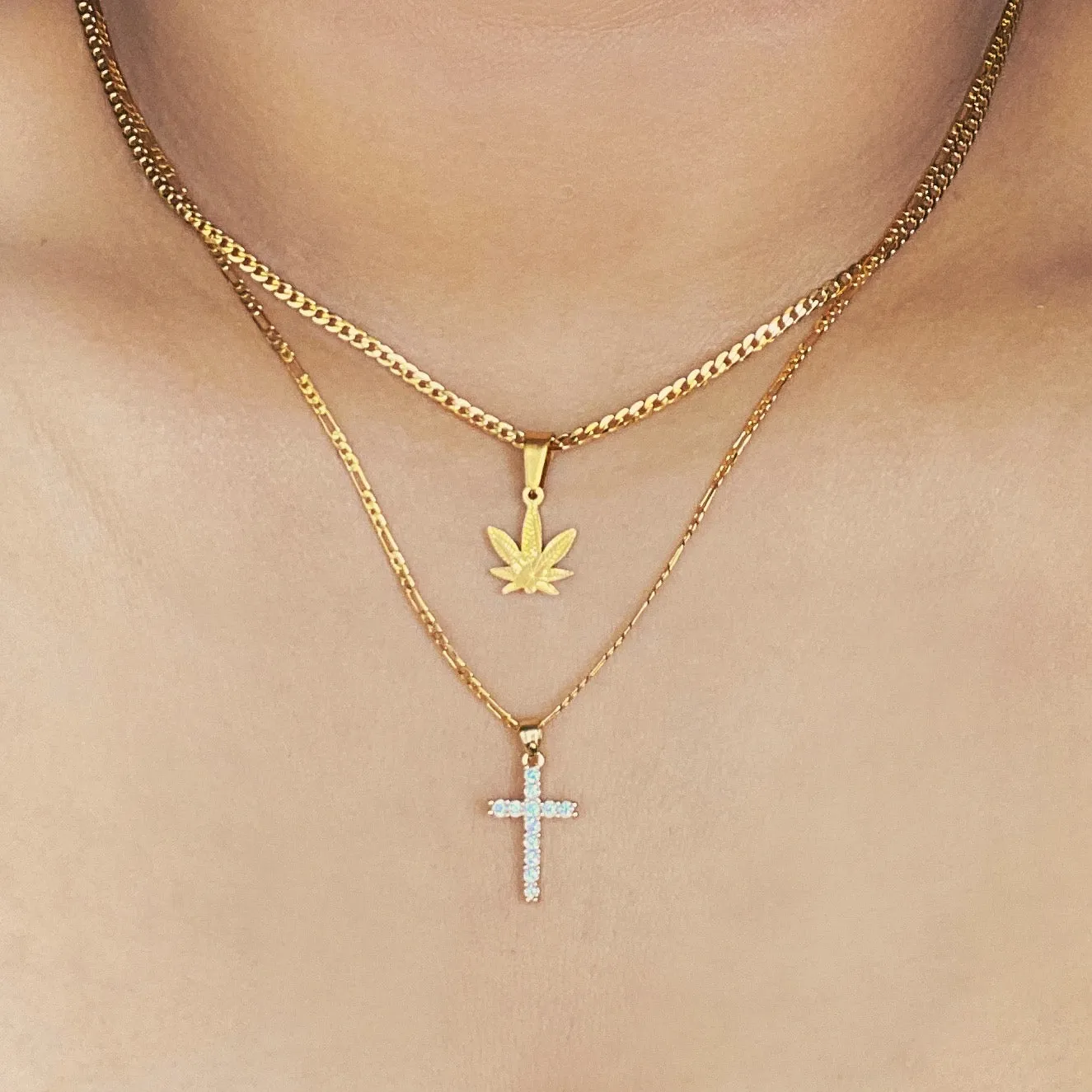 Nova Leaf Necklace