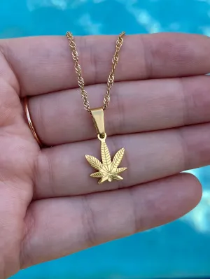 Nova Leaf Necklace