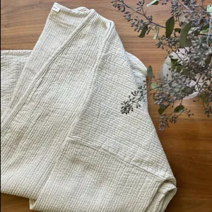November Robe Oat