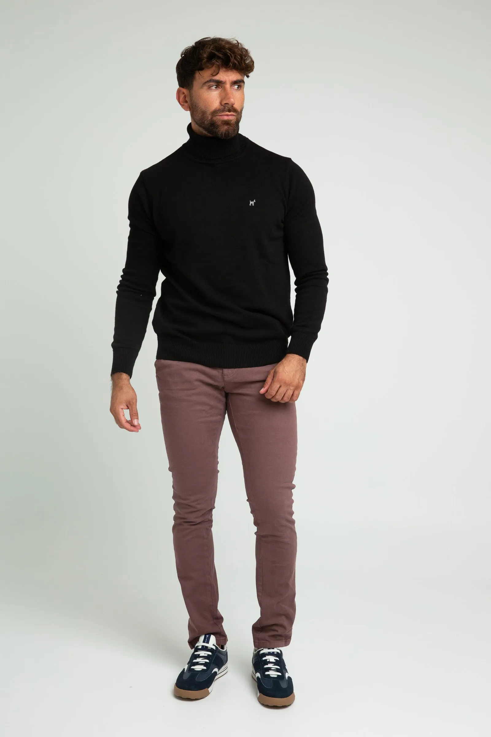 Pantalón Chino Burdeos