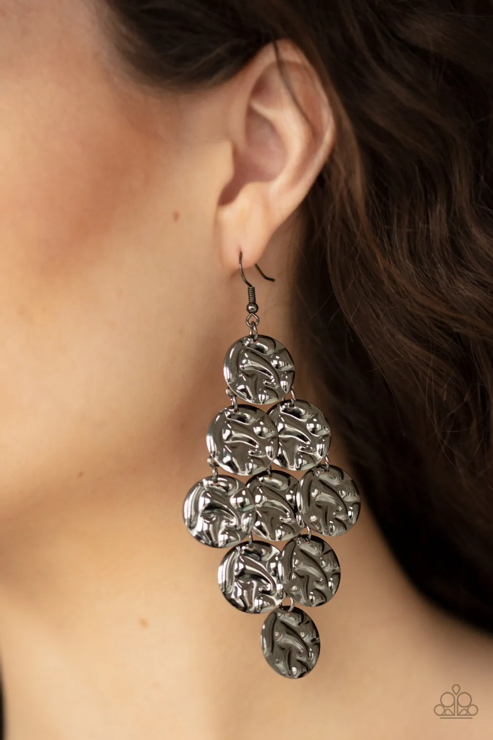 Paparazzi - Metro Trend - Black Earring
