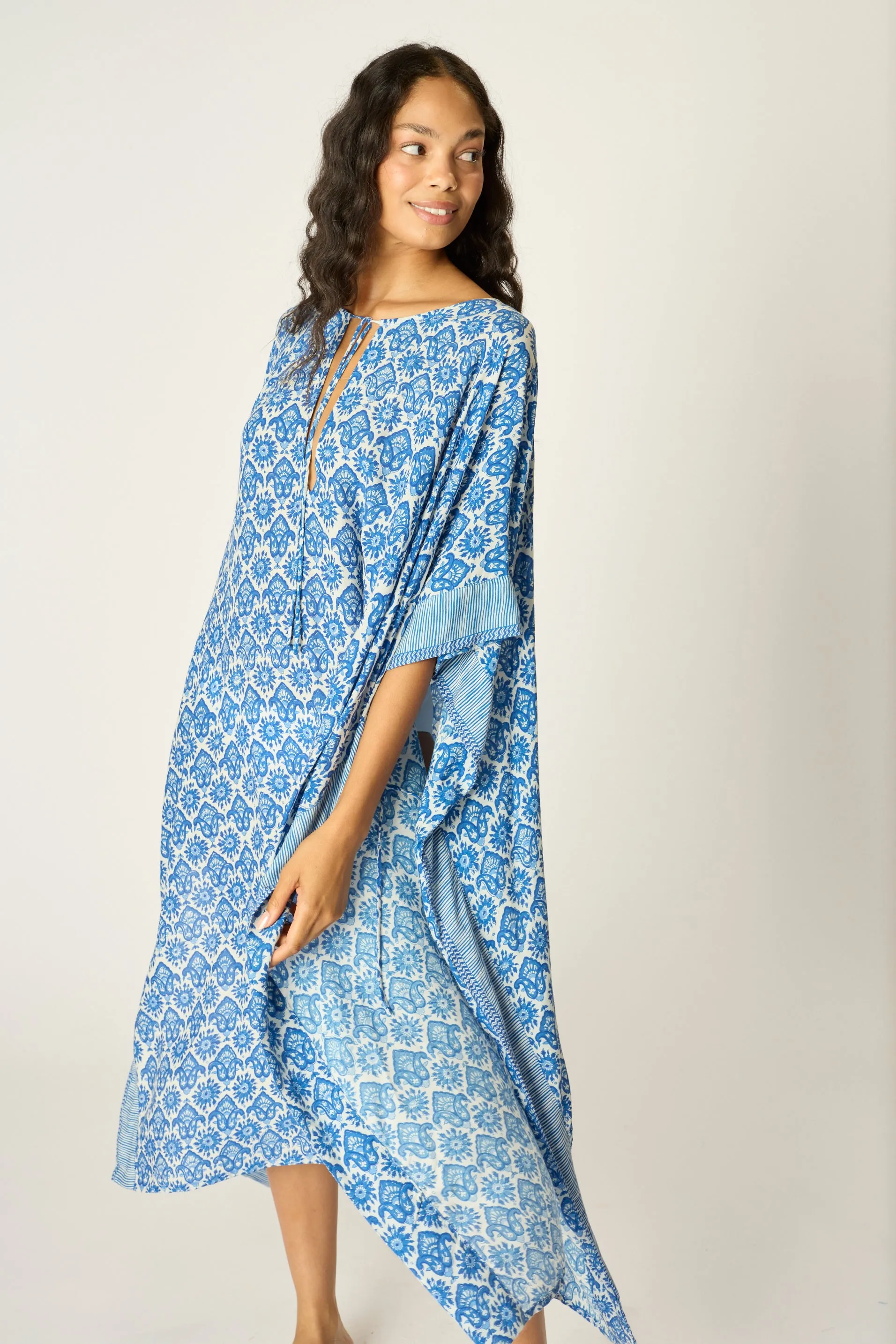 PAULINA CAFTAN