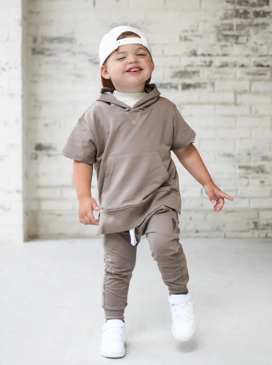 SHORT SLEEVE HOODIE - MUSHROOM