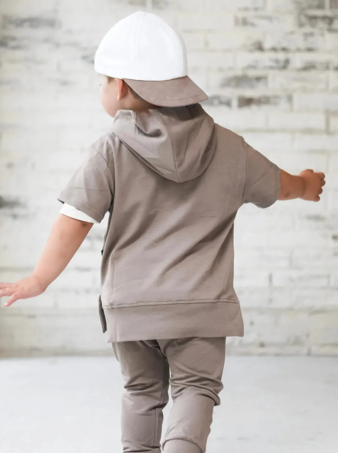 SHORT SLEEVE HOODIE - MUSHROOM