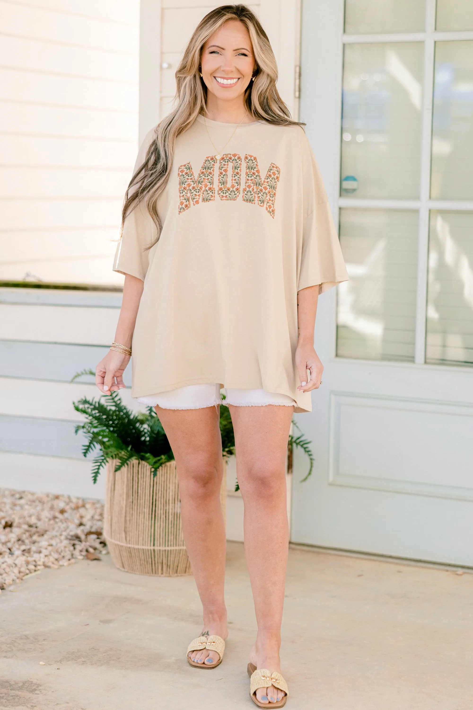 Simply Mom Boyfriend Tee, Light Mocha