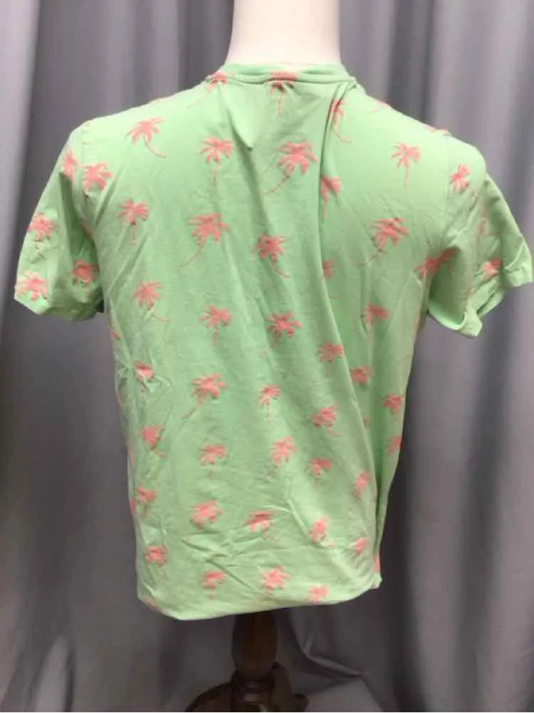 SIZE MEDIUM FREE PLANET Men's SHIRTS