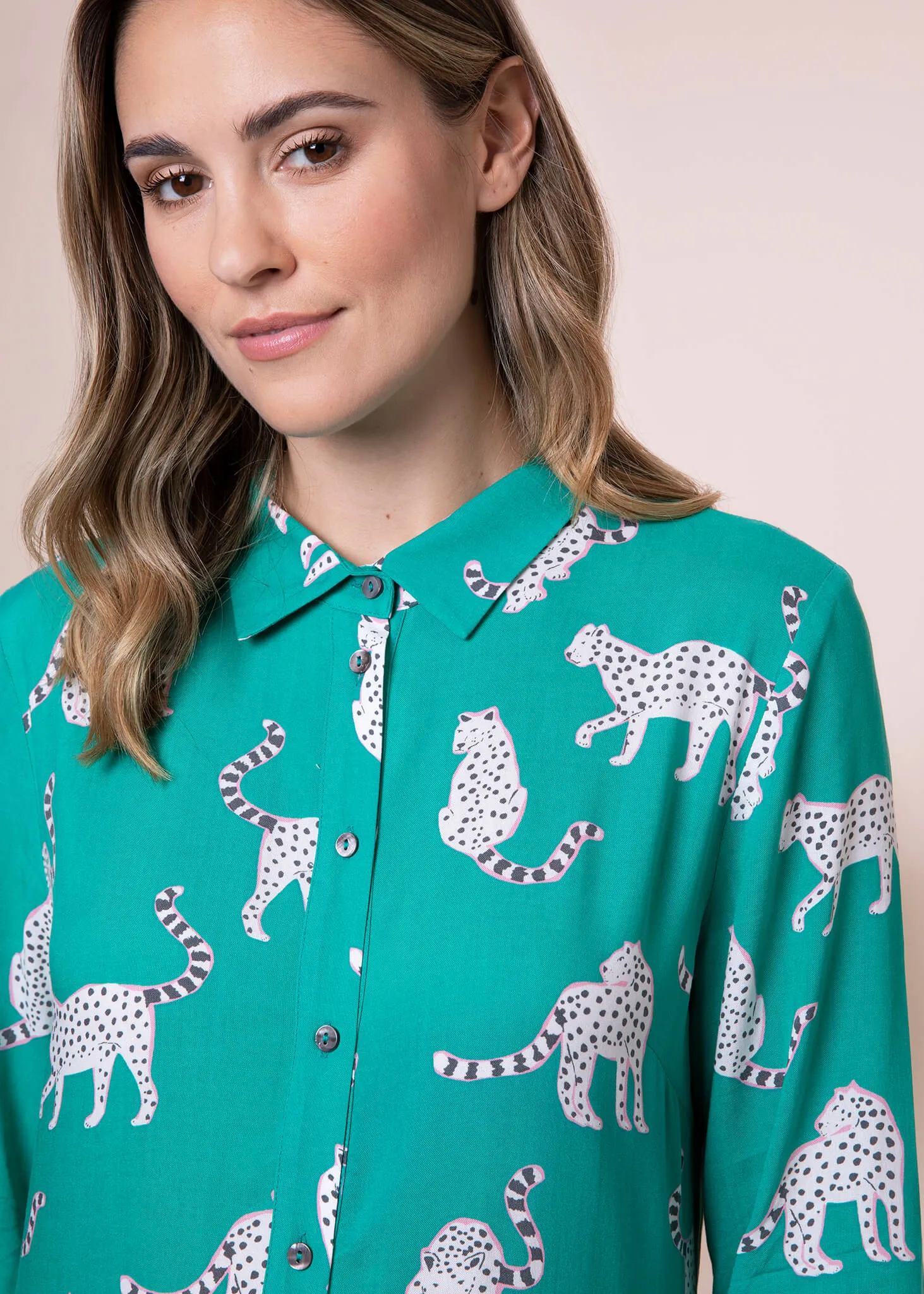Snow Leopards EcoVero Midi Shirt Dress (Green)