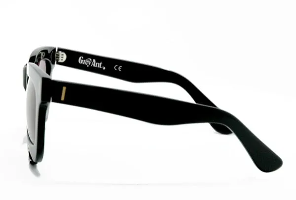 TUSK: BLACK