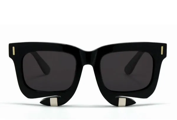 TUSK: BLACK