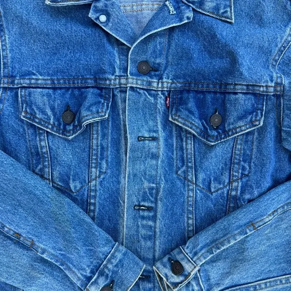 Vintage Women Size 38 Levi’s 90’s Jean Jacket Unisex
