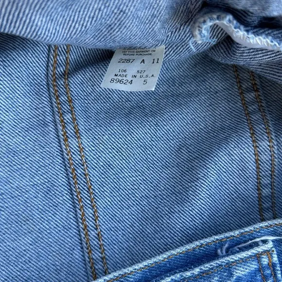 Vintage Women Size 38 Levi’s 90’s Jean Jacket Unisex
