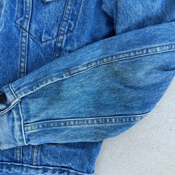 Vintage Women Size 38 Levi’s 90’s Jean Jacket Unisex