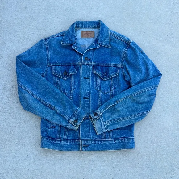 Vintage Women Size 38 Levi’s 90’s Jean Jacket Unisex