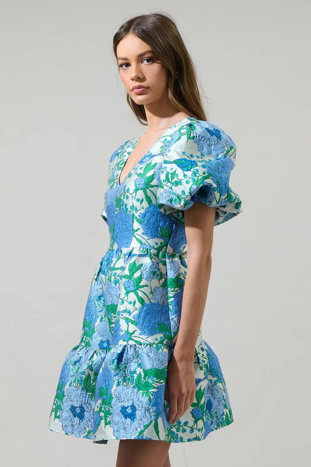 Willa Floral May Jacquard Tiered Mini Dress: WHITE-BLUE